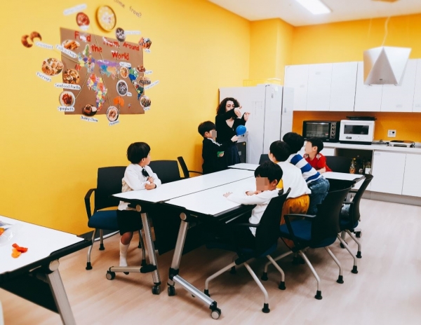 마포외국어교육센터에서 진행되는 교육 모습 (사진제공/마포구)