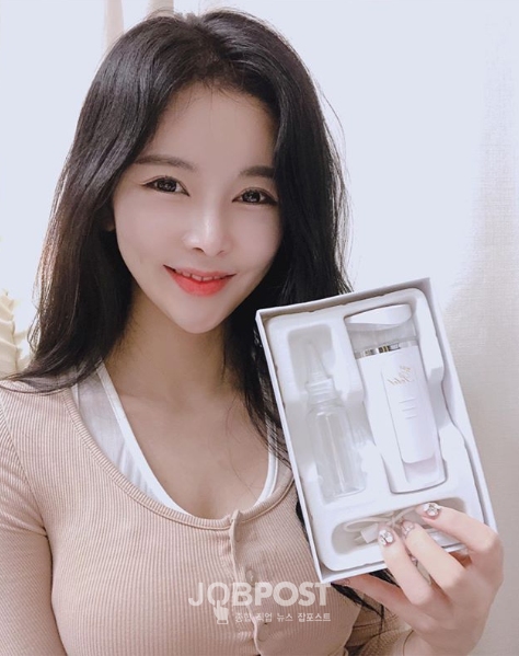 사진 = 모델 신새롬 SNS