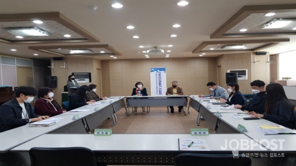 지난 11일과 18일 양일간 덕진·완산경찰서 관계자와 위기 청소년 발굴 및 지원 협력을 위한 간담회를 가졌다.