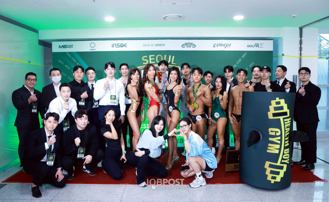 [포토] '2024 ICN FITNESS CHAMPION SHIP' 비키니부문 수상자(이승민, 권형진, 안문자, 유진), 헬스보이부문 수상자(김보현, 류제성) 이하 시상자