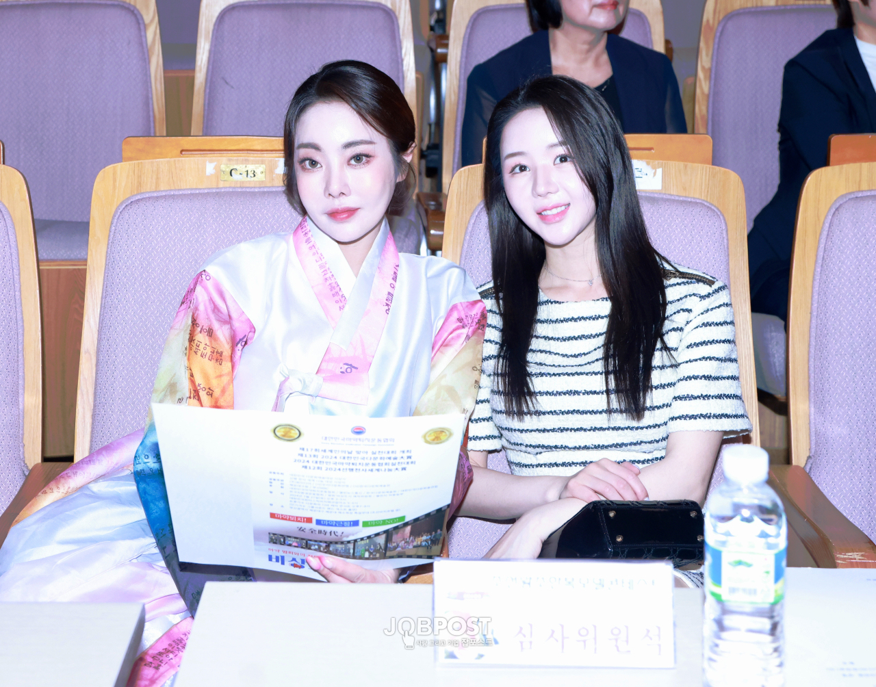[포토] 조선왕조 한복모델 콘테스트 심사위원 정승현(패션모델), 김리하(인플루언서)