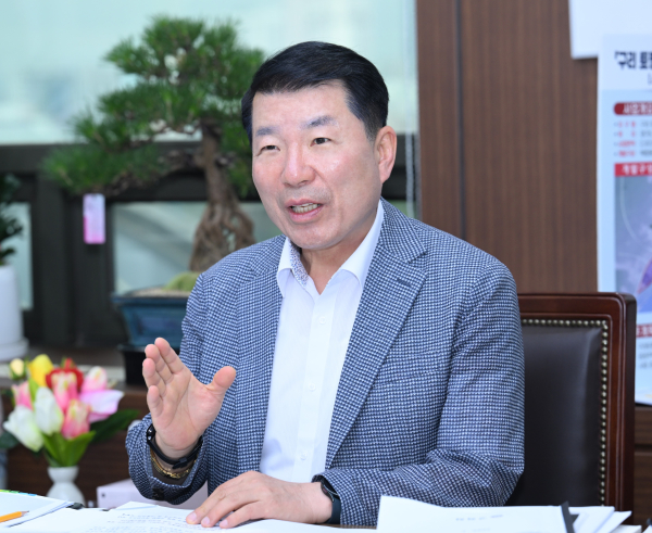 백경현 구리시장은 " ‘즐거운 변화, 더 행복한 구리시’의 주어는 19만 구리시민"이라고 말했다