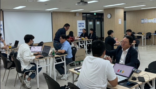 한국산업단지공단은 5일 용산구 스페이스쉐어 토파츠홀에서 ‘산업단지 입주기업의 유통망 진출 지원을 위한 구매상담회’를 개최했다. (사진제공=한국산업단지공단)