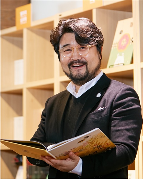 세종사이버대 문예창작학과 이루리 교수(사진제공/세종사이버대학교)