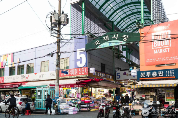 출처 : 한국관광공사 포토코리아-이범수, 국제시장 오늘부산날씨