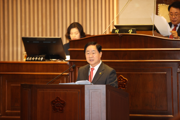 주광덕 시장은 “이번 추가경정 예산안은 민생경제 회복과 도시 미래비전 실현의 든든한 재정적 기반이 될 것”이라고 말했다