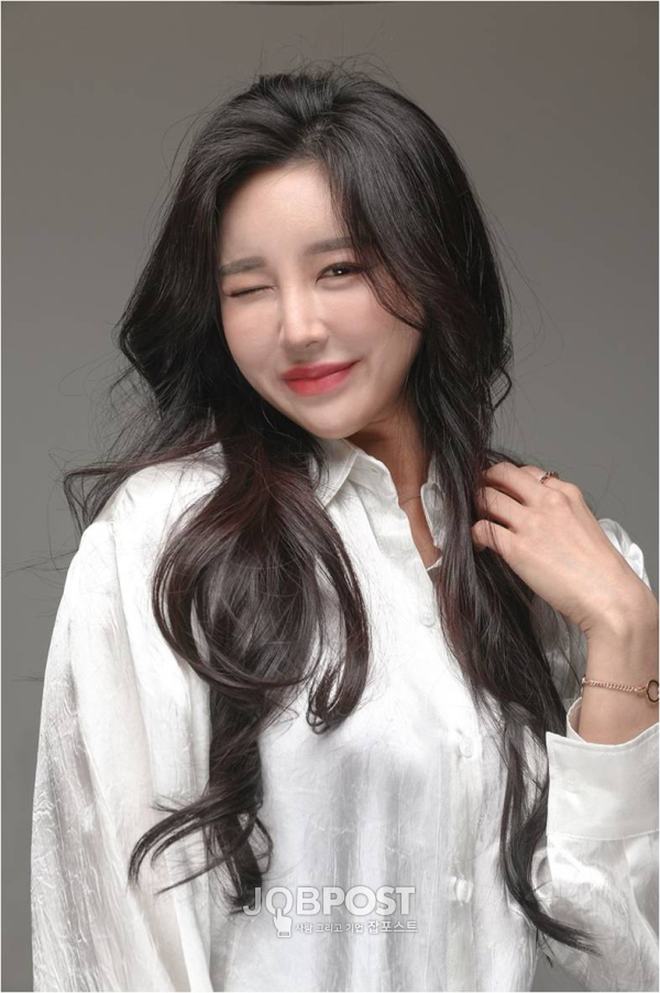 사진 / 가수 겸 배우 채유, 2025년 국제민속영화제 홍보대사 위촉
