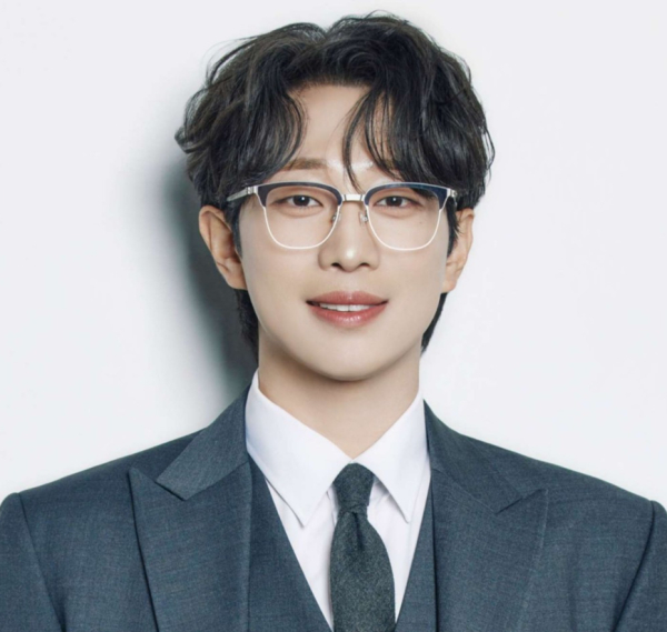 사진 = 가수 안성훈 프로필_출처_네이버