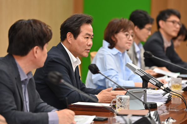 경북도는 17일 도청에서 새 정부 국정 기조에 맞춰 도정 핵심 현안을 국정과제로 반영하기 위한 전략 보고회를 가졌다. (사진제공=경북도)